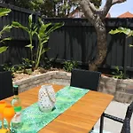 Edw19 - Stylish 2-Bed, 2-Bath Townhose In Drummoyne