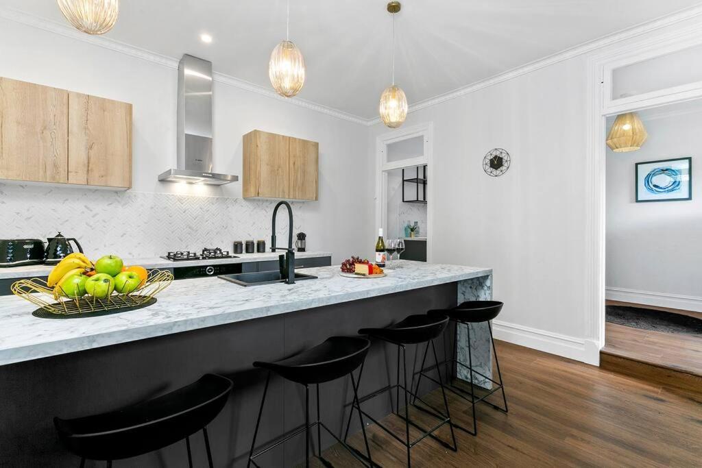 Holiday home Edw19 - Stylish 2-Bed, 2-Bath Townhose In Drummoyne